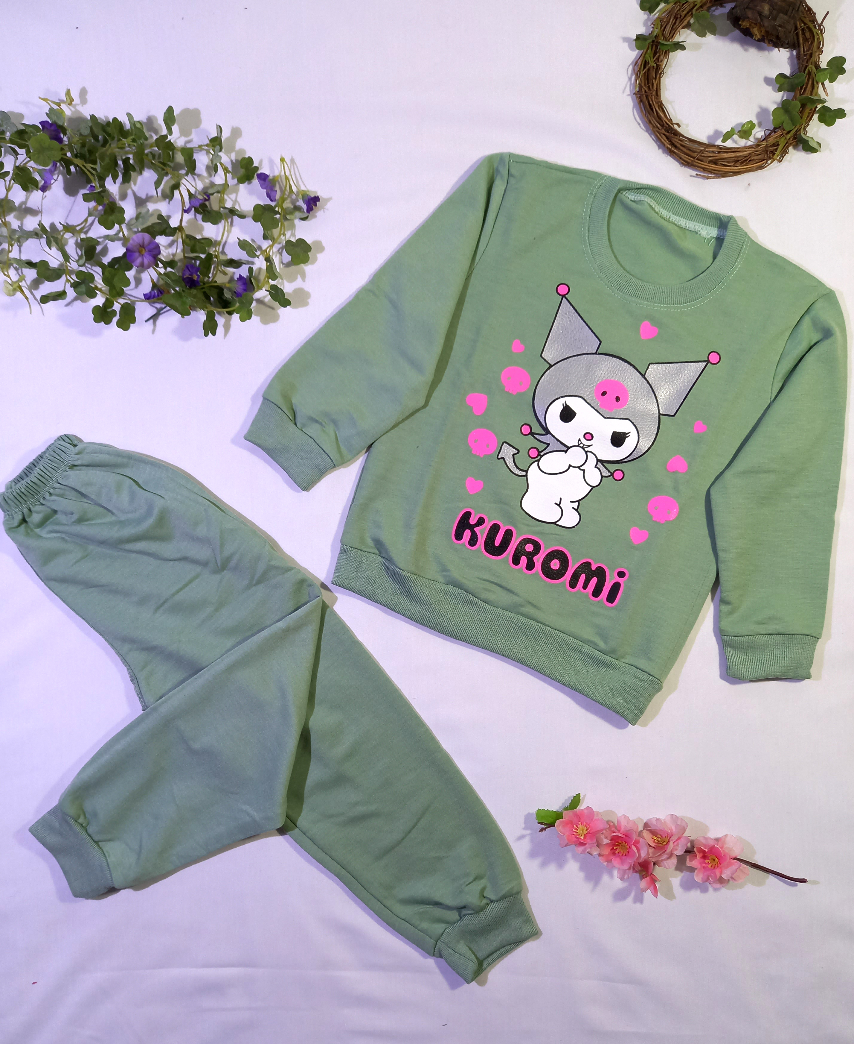 ست بلوز و شلوار دورس دخترانه طرح کرومی رنگ سبز سدری سایز 35 ، 40 , 45 کد 1033